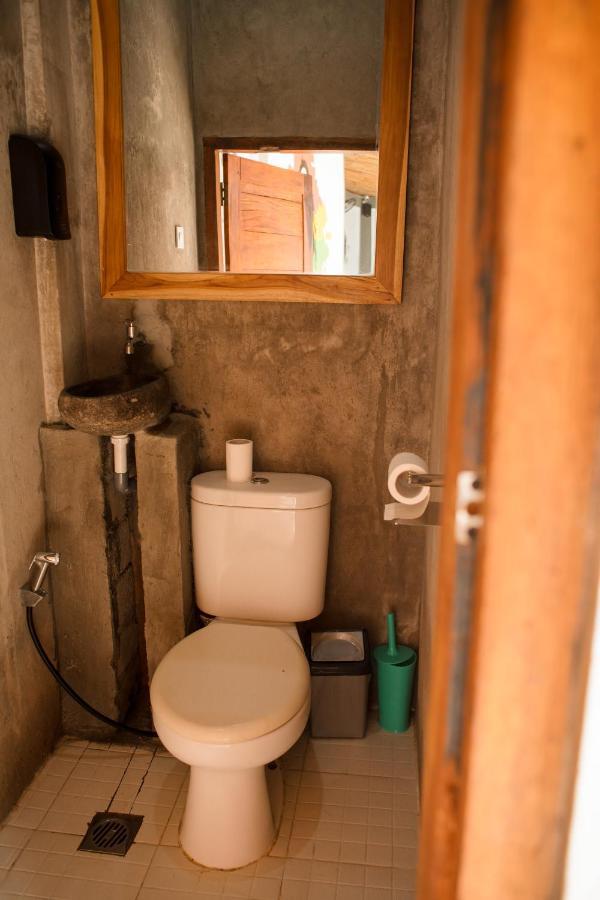 Waiwas Hostel Kuta  Exterior photo